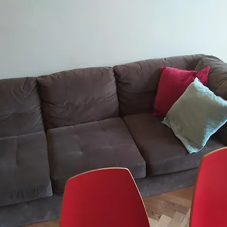 Spacious In 6 Near Center Prag