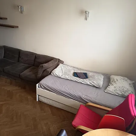 Spacious In 6 Near Center Pansiyon Prag