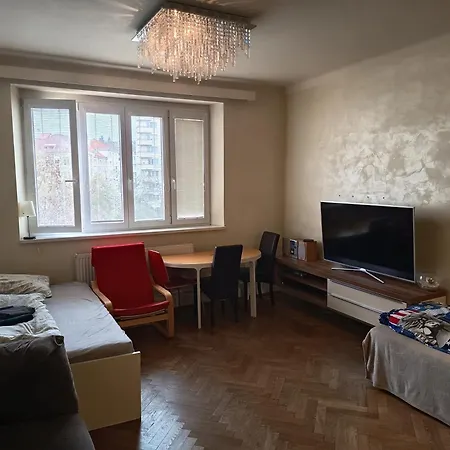 Spacious In 6 Near Center Pansiyon Prag