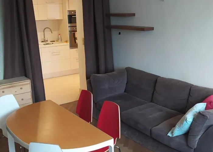 Spacious In 6 Near Center Rum i privatbostad Prag