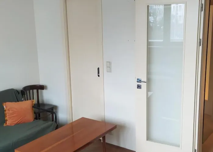 Rum i privatbostad Spacious In 6 Near Center Prag