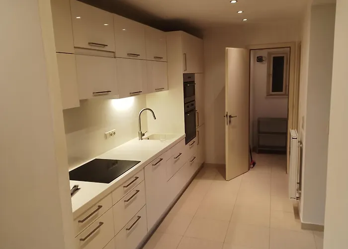Rum i privatbostad Spacious In 6 Near Center